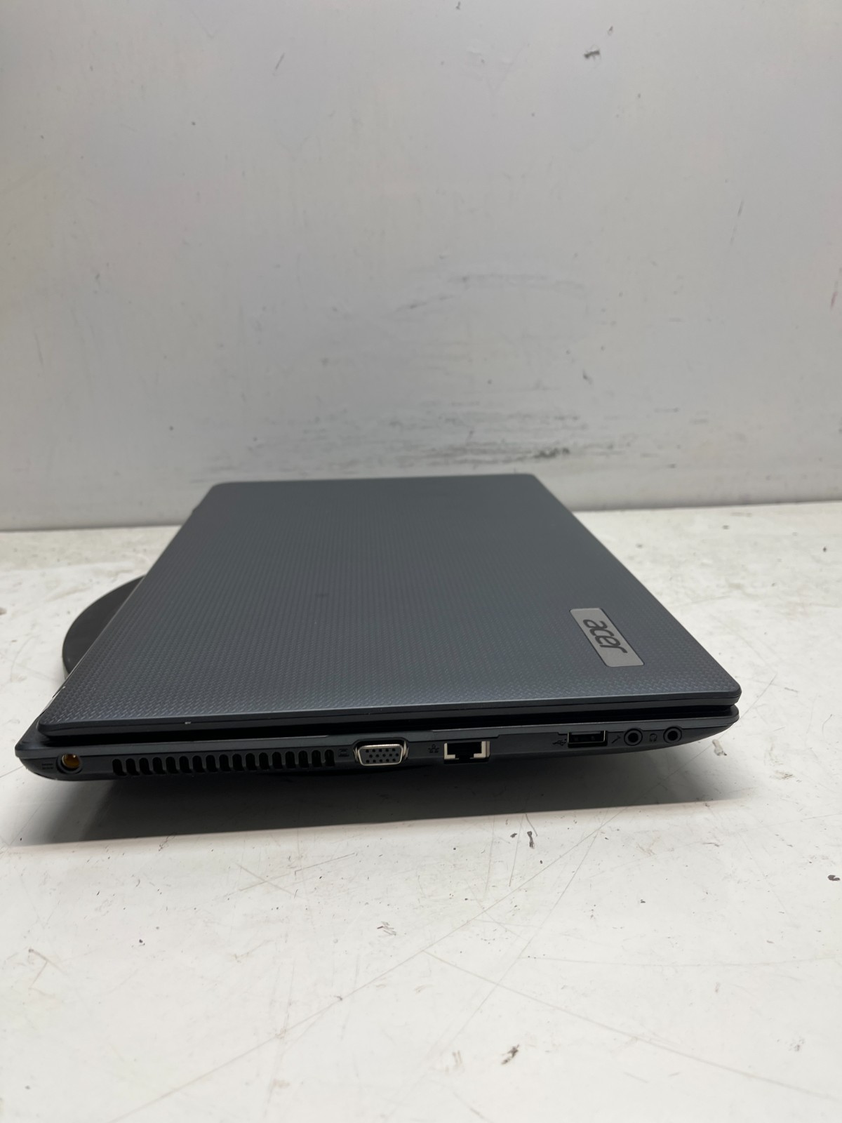 Acer Aspire 5733-6426 Intel Core i3-380M 4GB NO HDD
