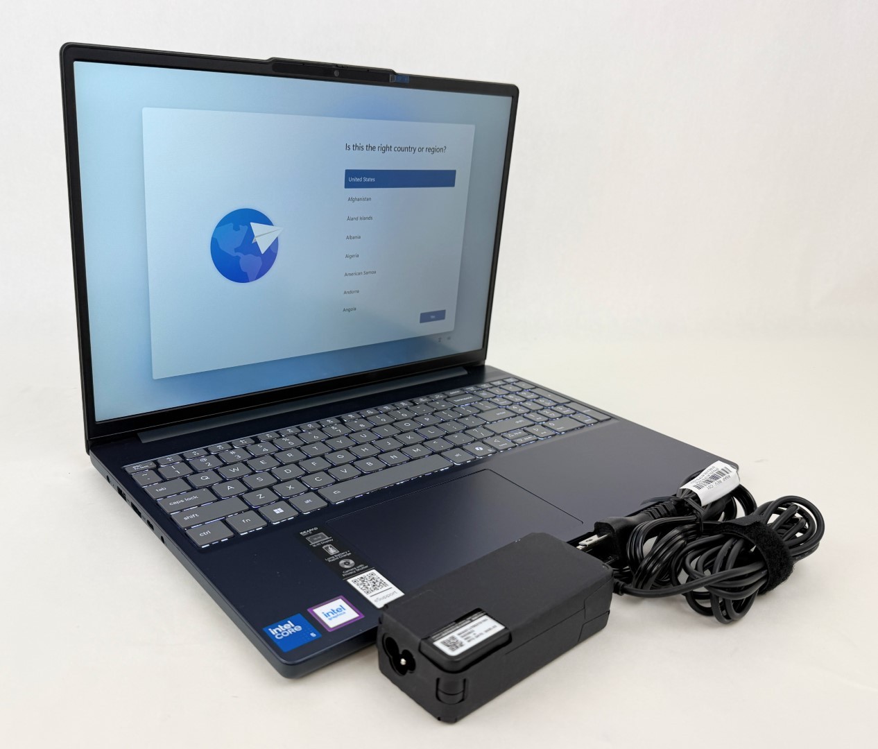 Lenovo IdeaPad Slim 3 15IRH10R 15.3″ FHD+ Touch Core 5 210H 16GB 1TB SSD W11H