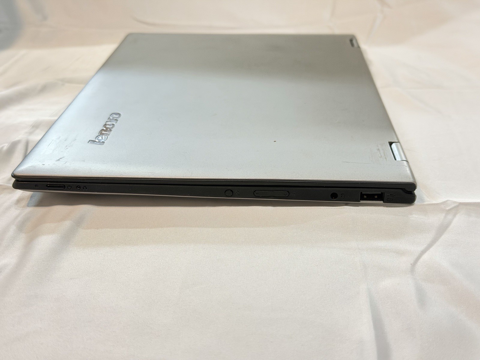 Lenovo Yoga 2 Pro 20266 13.3″ i7-4510u 8GB 256GB SSD Touchscreen 2-in-1 Laptop