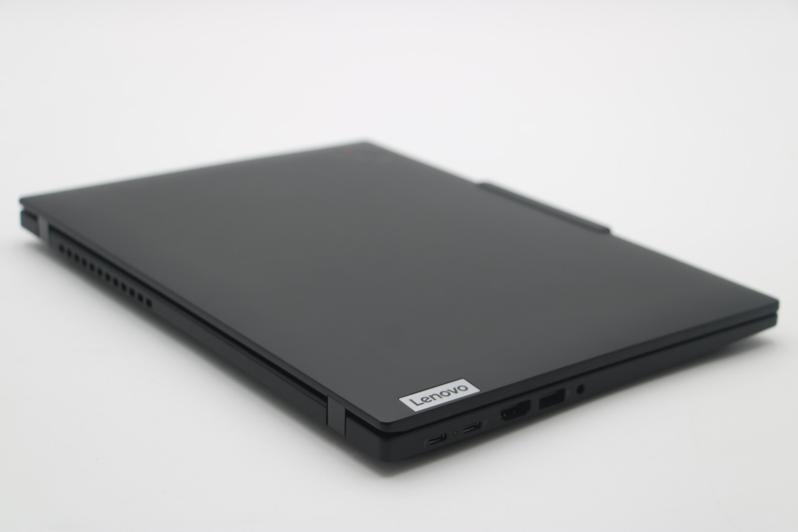 Lenovo Thinkpad T14 Gen 6 14″ Touch Ultra 5 235U/ 16GB RAM/ 512GB SSD/ 3YR WRNTY