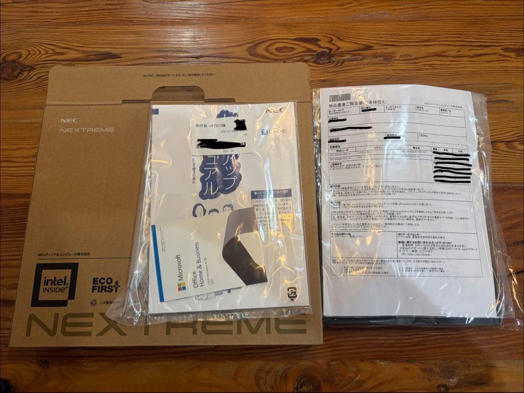 NEC LAVIE NEXTREME Carbon PC-XC550DAB 14″ i5-1155G7 8GB 512GB Win11 Office