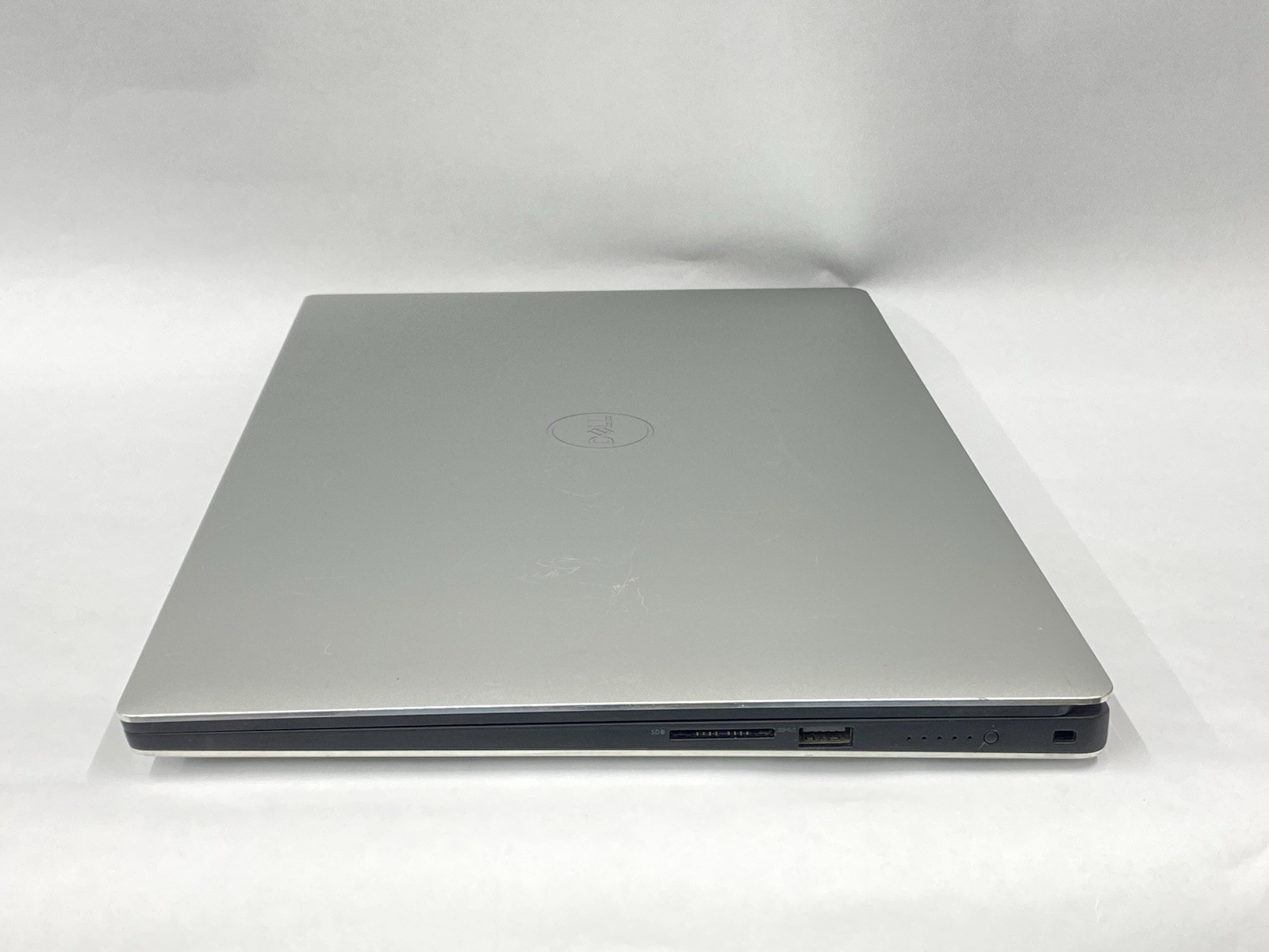 Dell XPS 15 7590 – Grade B – 4K – i7-9750h – 16GB – 256SSD – W11P – READ