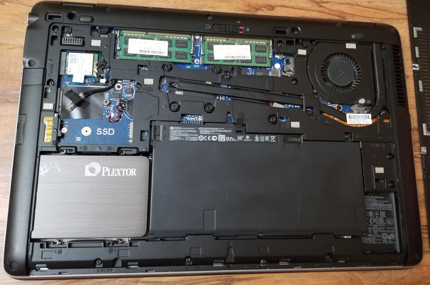 HP EliteBook 850 G2 i7-5600U 128GB SSD 8GB RAM Battery AC Radeon R7 M260X No OS