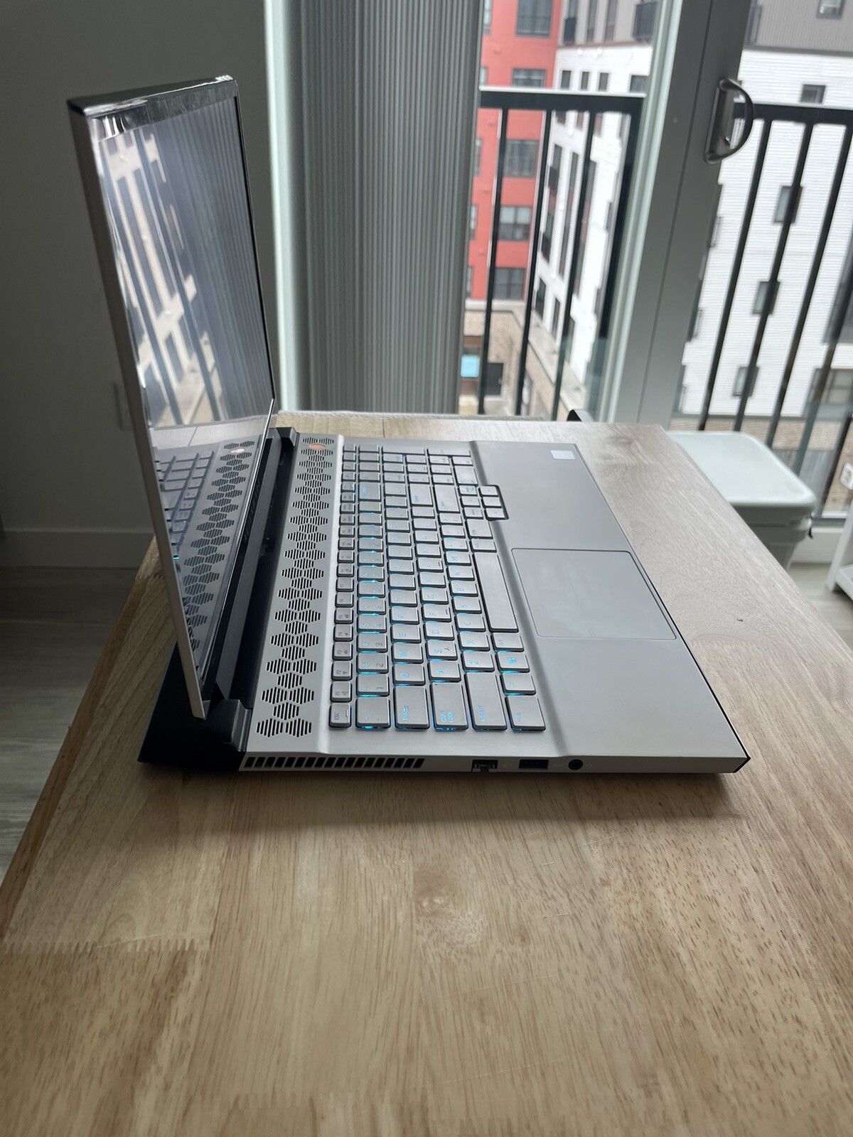Alienware m17 Gaming Laptop
