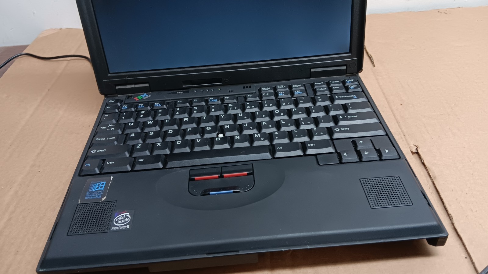 Vintage IBM ThinkPad 600 Laptop Intel Pentium II 13″ LCD Screen IBM TYPE 2645 PR