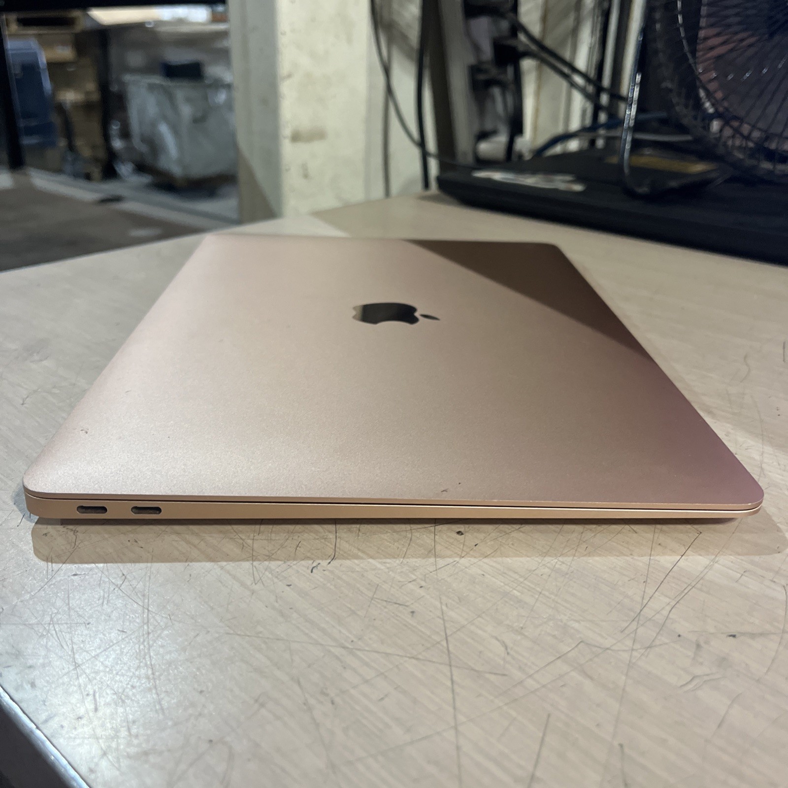 APPLE MACBOOK PRO 13″ TOUCH/2018 CORE I5-8259U 2.3GHZ 8GB RAM 256SSD