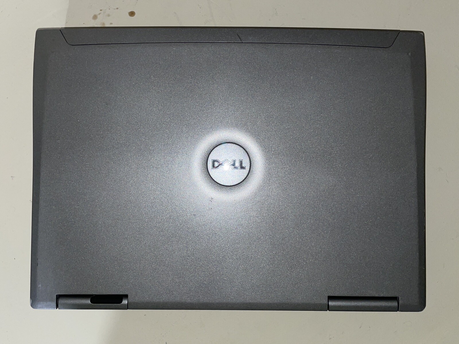 Dell Latitude D810 Retro Windows Laptop