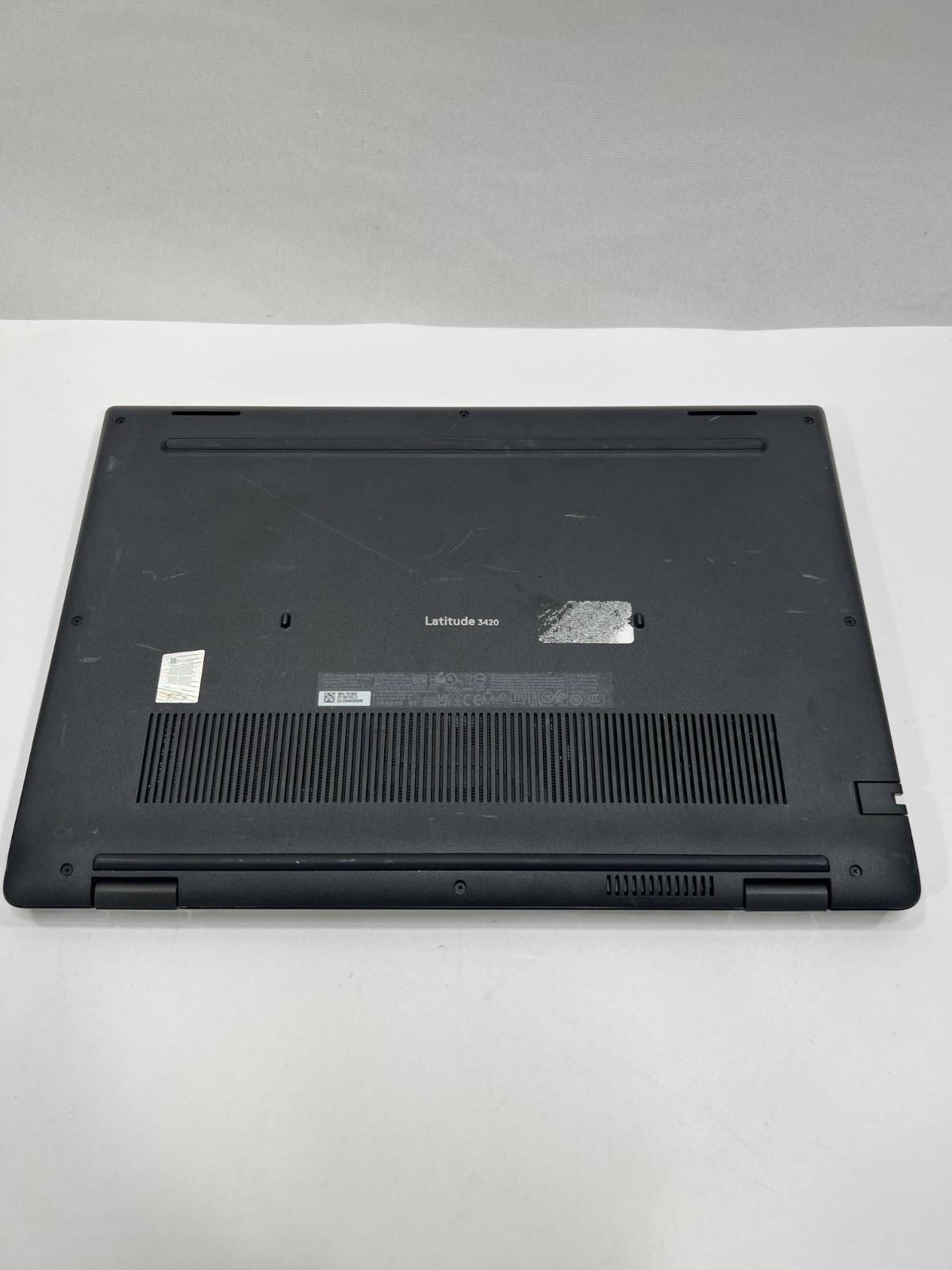 Dell Latitude 3420 Core i5-1135G7 2.40 GHz 8 GB 256 GB NVMe NO OS