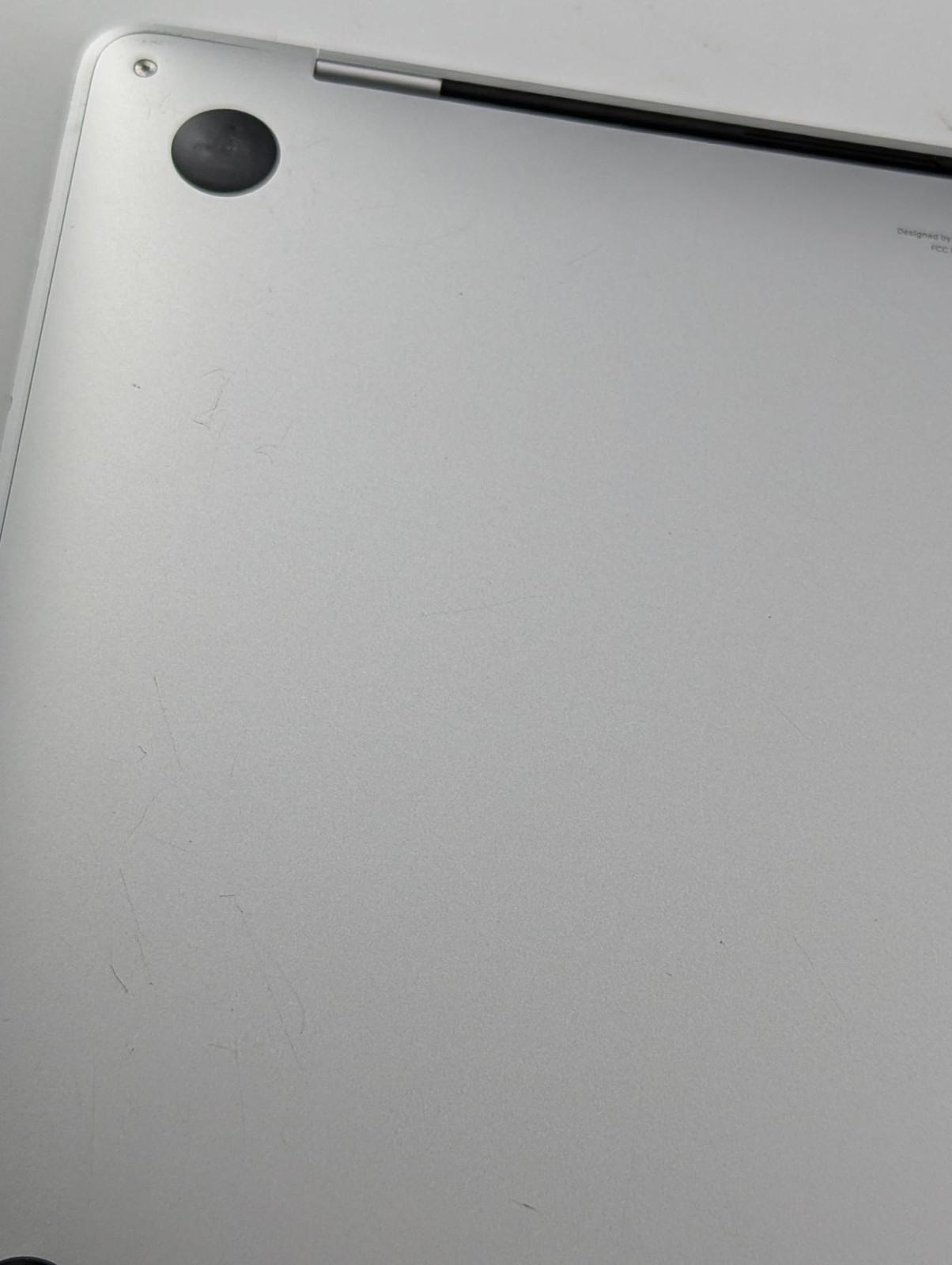 APPLE MACBOOK PRO A1708 2016 13″ i7 2.4GHz 16GB 256GB – Grade D