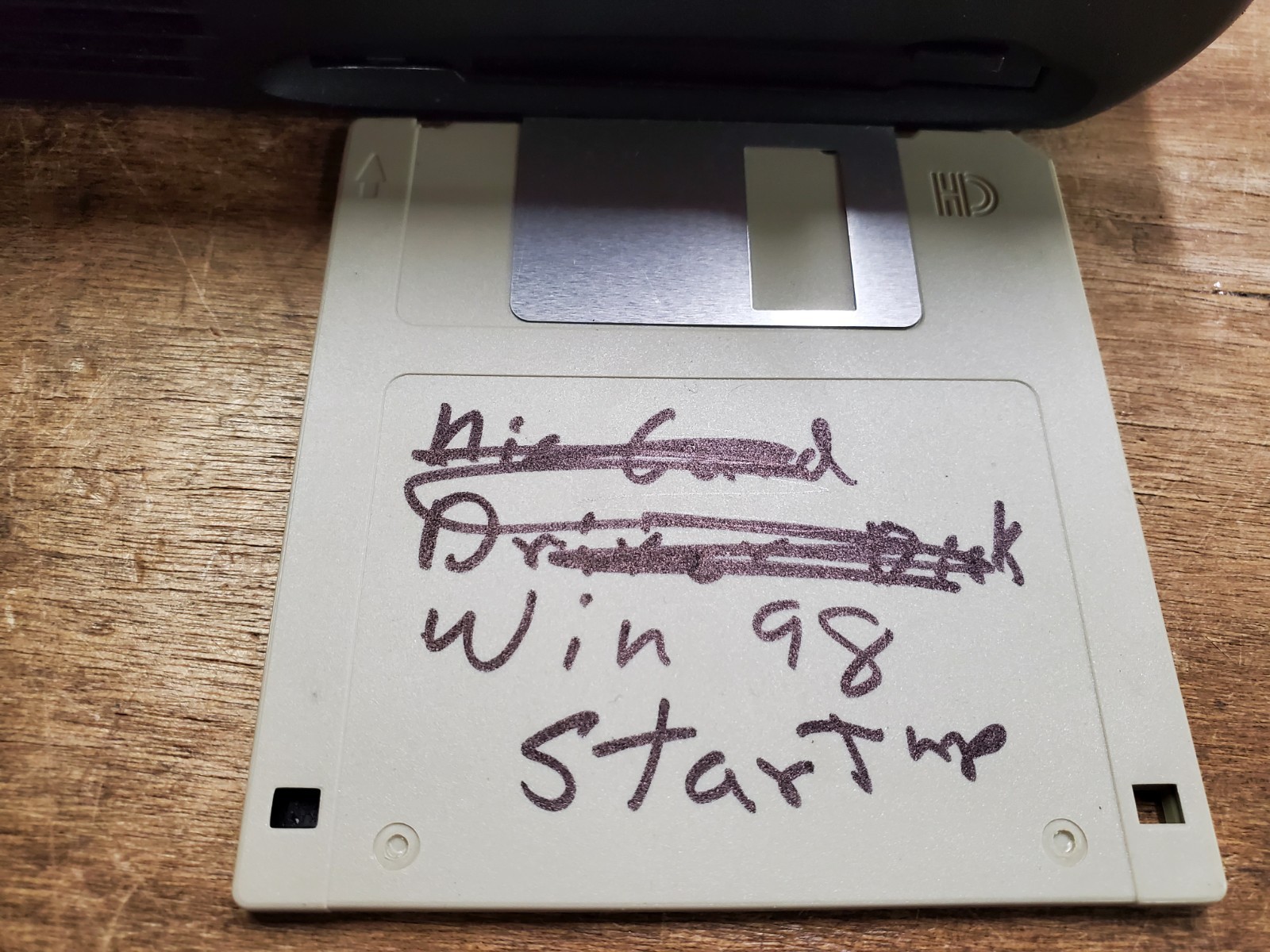 COMPAQ PRESARIO 1694 Windows 98 Laptop for Recovery Repair, DVD Cords Disks Case