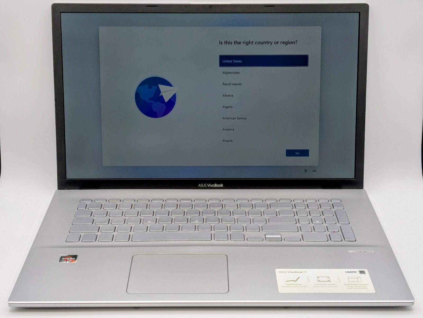 Asus Vivobook 17 17″ HD+ RYZEN 7 3700U 512GB SSD 20GB W11Webcam Backlit *READ*