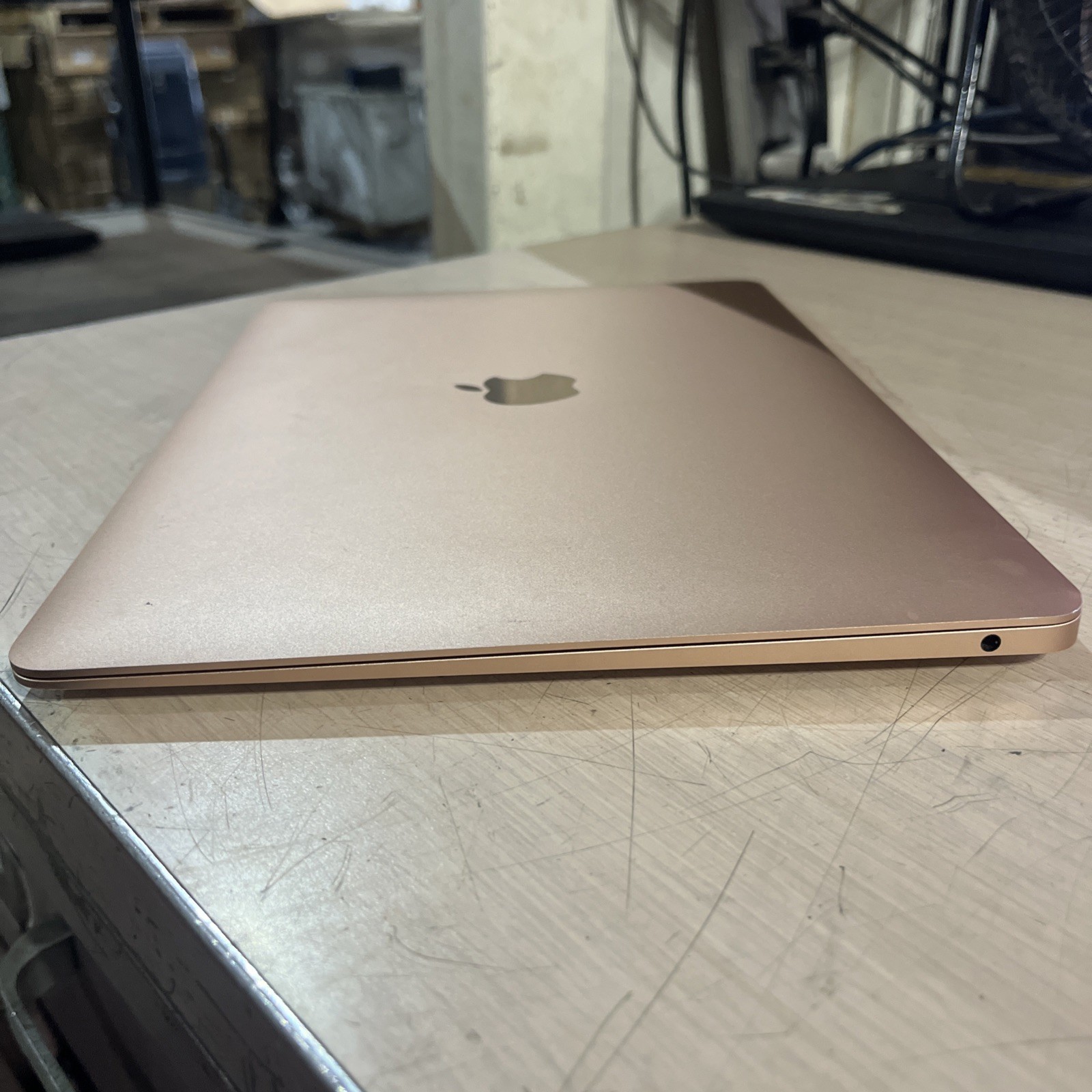 APPLE MACBOOK PRO 13″ TOUCH/2018 CORE I5-8259U 2.3GHZ 8GB RAM 256SSD