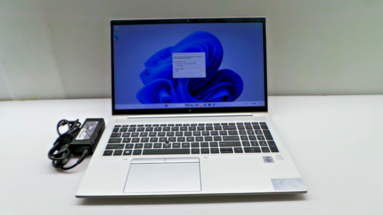 HP EliteBook 850 G7 15.6″ | i5-10310U 1.70GHz | 8GB RAM 256GB NVMe | WIN 11 PRO