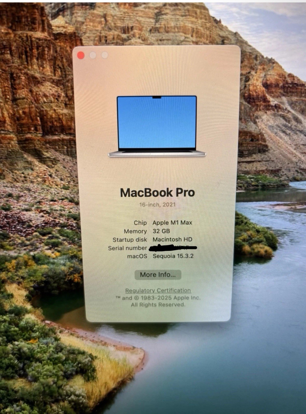 Apple Mac Book Pro Model A2485