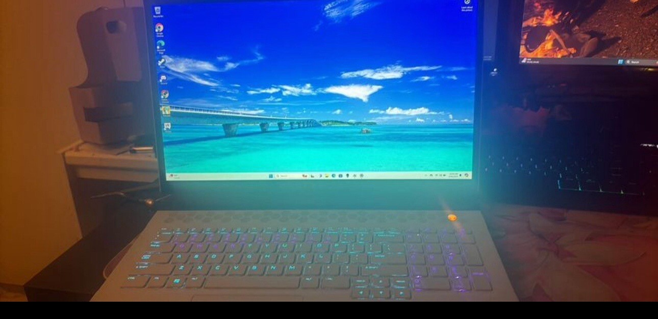 Alienware m17 R4, 17.3 inch FHD (Full HD) Gaming Laptop
