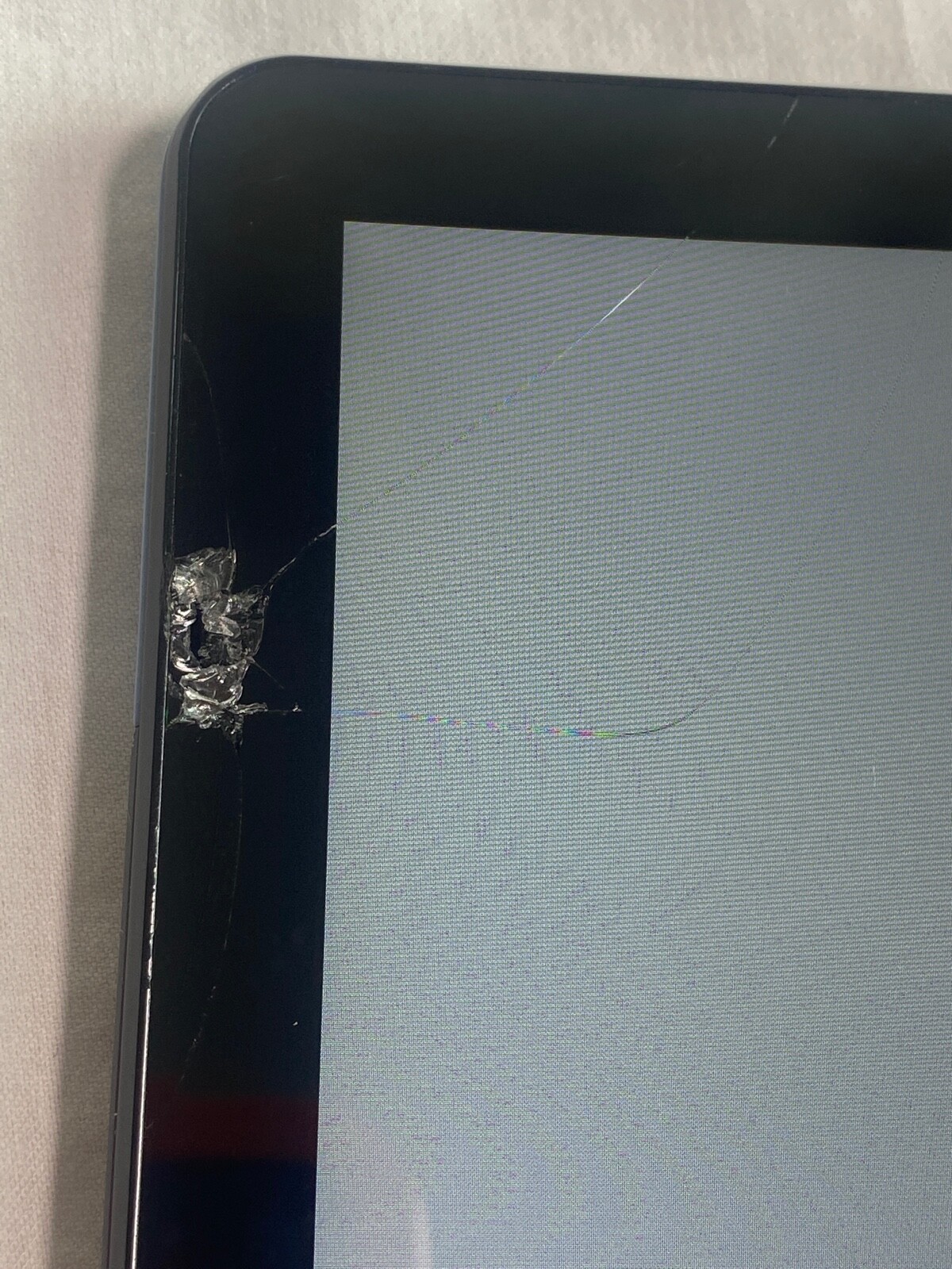 Lenovo Ideapad CT-X636F 10.1 64GB MediaTek Helio P60T 2.00GHz 4GB Cracked Screen