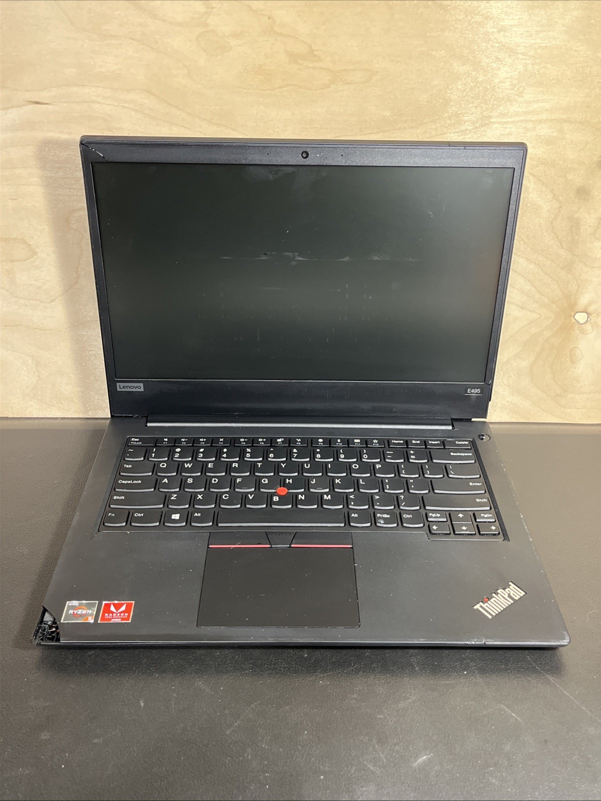 Lenovo Thinkpad E495 14″ Ryzen 5-3500U UNTESTED SOLD AS IS FOR PARTS OR REPAIR