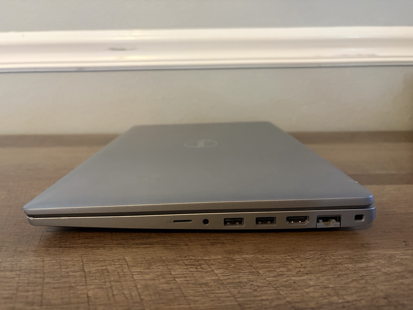 Dell Latitude 5550 Ultra 7 155U 16GB 512GB FHD Touch Fingerprint Warranty W11P