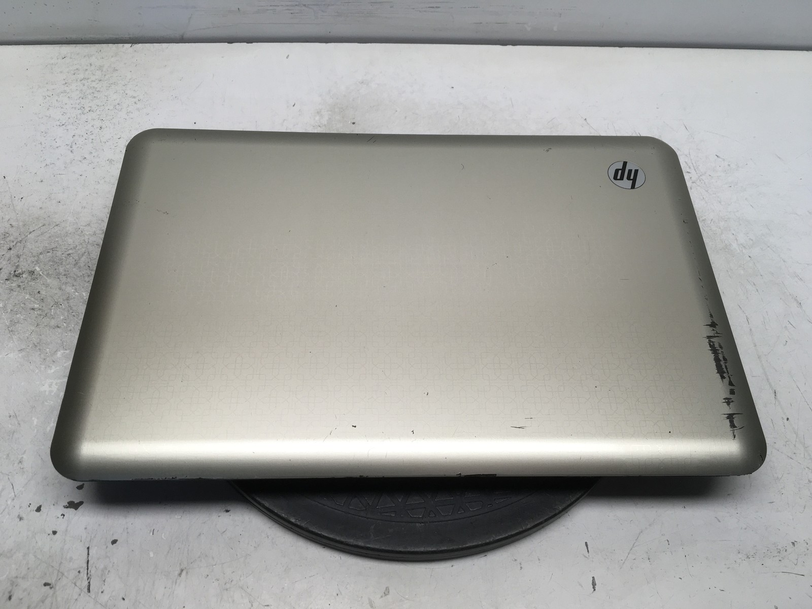 HP Pavilion DV6-3010US AMD Turion II P520 2300MHz 4 GB NO HDD No Batt
