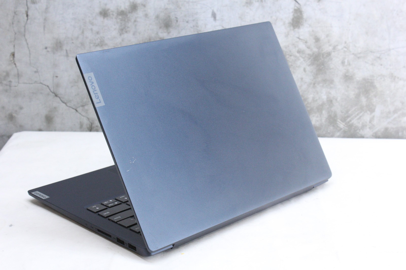 Lenovo IdeaPad S340 14IIL | i5-1035G1, 8GB Ram, 256GB NVMe, Grade B- Read!