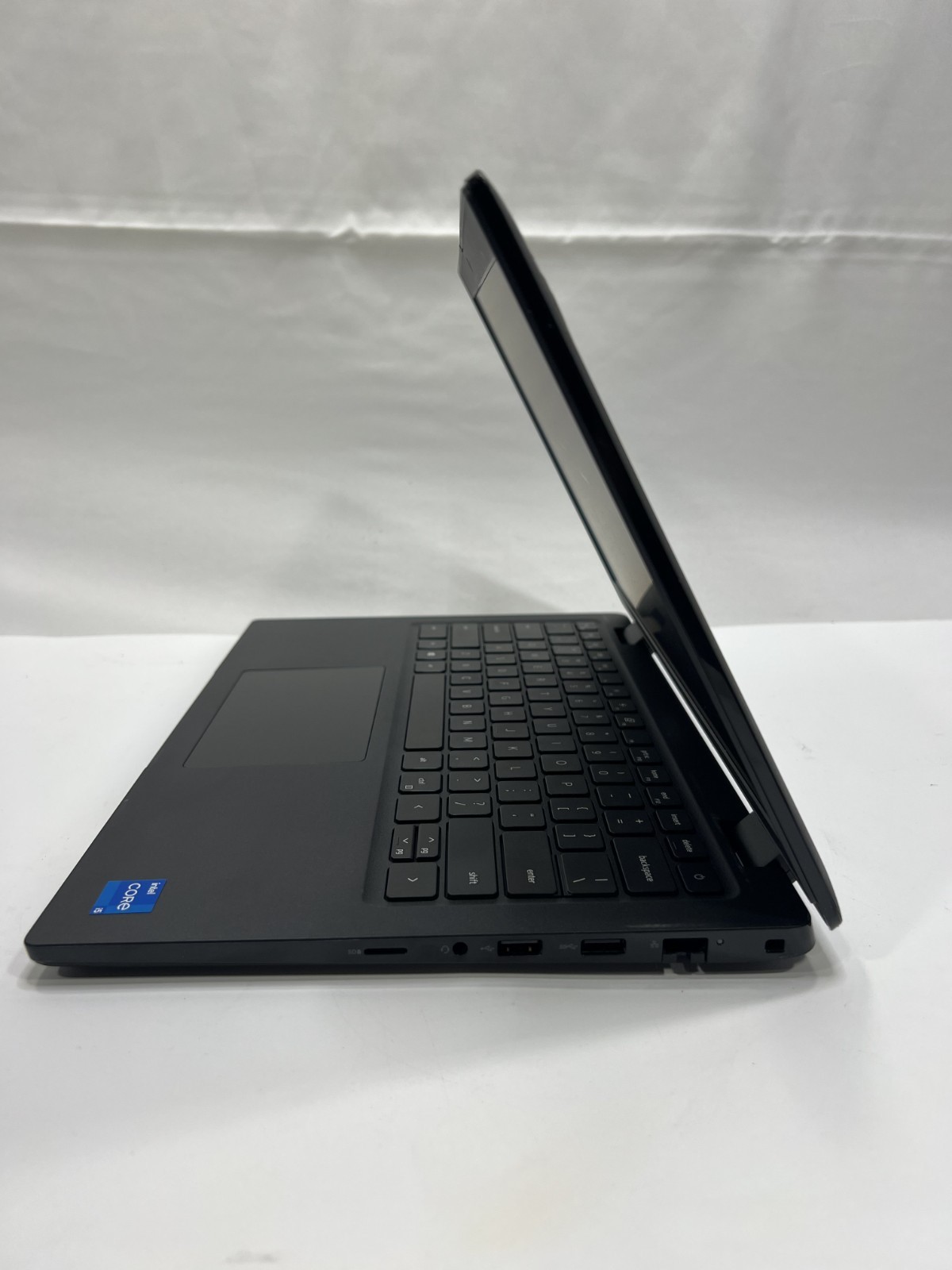 Dell Latitude 3420 Core i5-1135G7 2.40 GHz 8 GB 256 GB NVMe NO OS