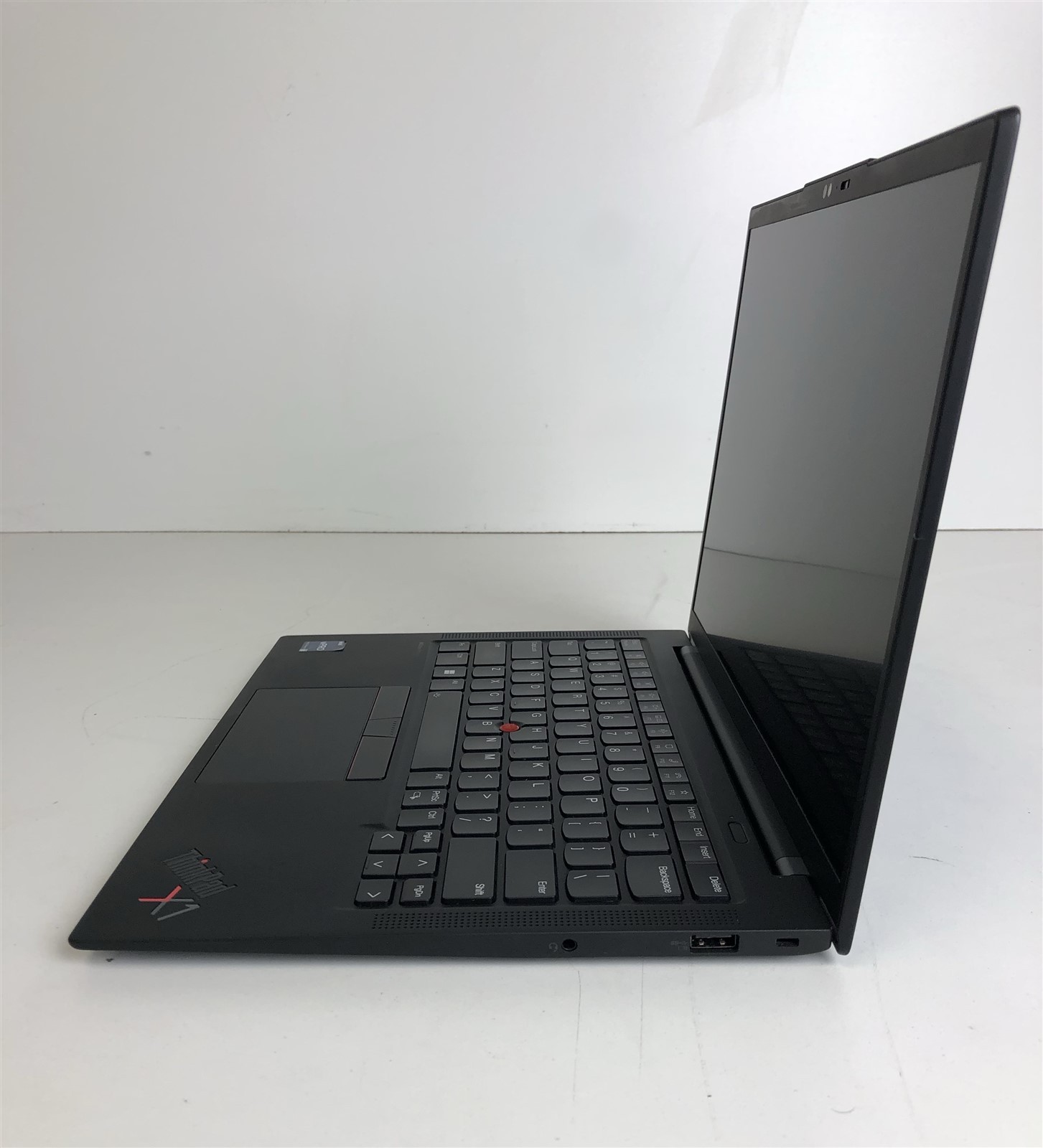 Lenovo ThinkPad X1 Carbon Gen 11: Intel Core i5-1345U 1.6GHz – 16GB – 512GB