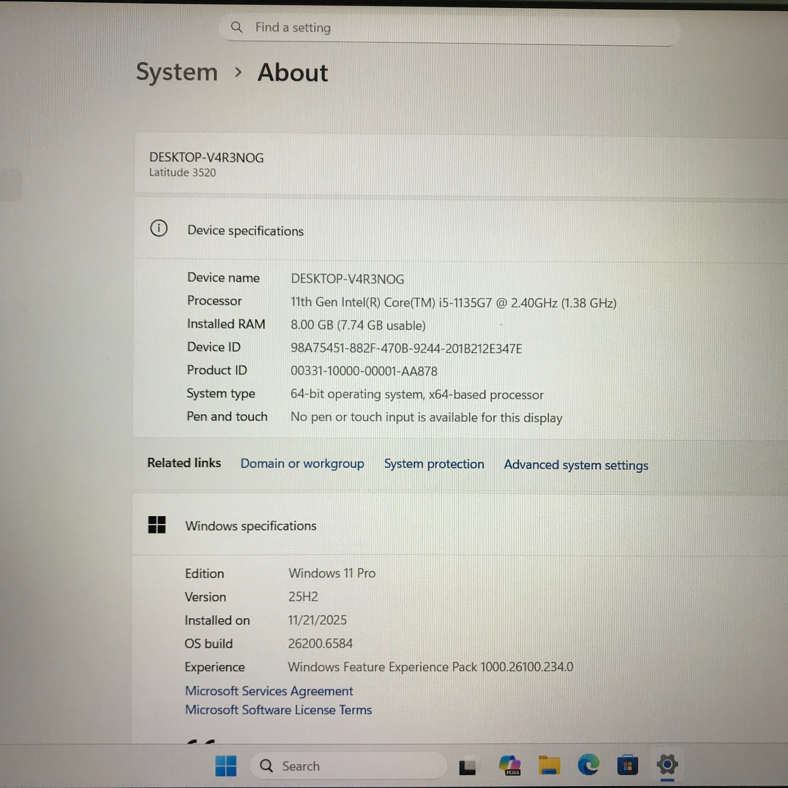 Dell Latitude 3520 15.6″ i5-1135G7 2.4GHz 8GB RAM 256GB SSD (Windows 11 Pro)