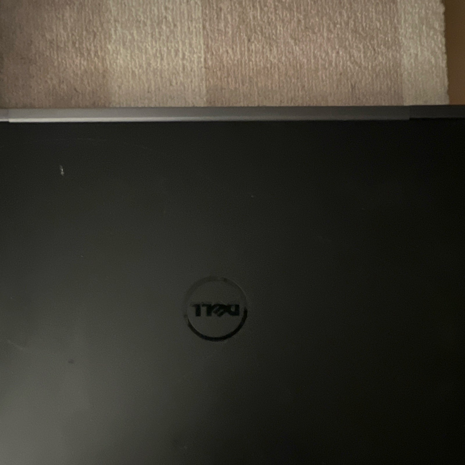 Dell Latitude 15.6″ Black Laptop Intel Core i5, Integrated Graphics