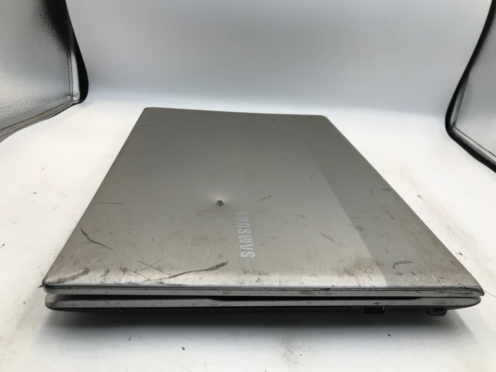 LOT OF 2 Samsung RV511 Intel Core i3-380M 15.6″ -BAD DISPLAYS- MZ