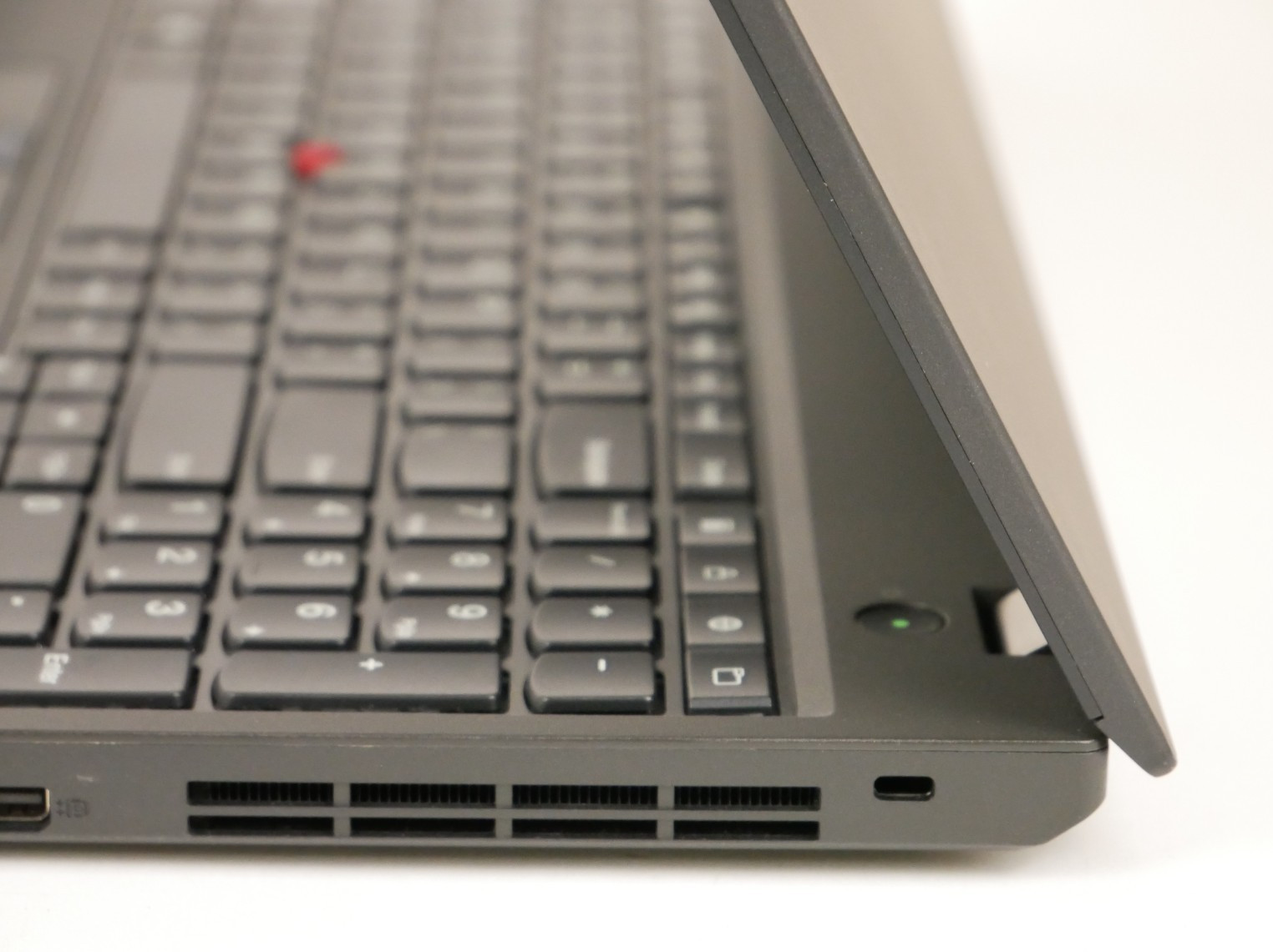 Lenovo ThinkPad T560 Intel i5-6200U @2.30GHz 8GB 240GB 15.6″ Laptop #L1
