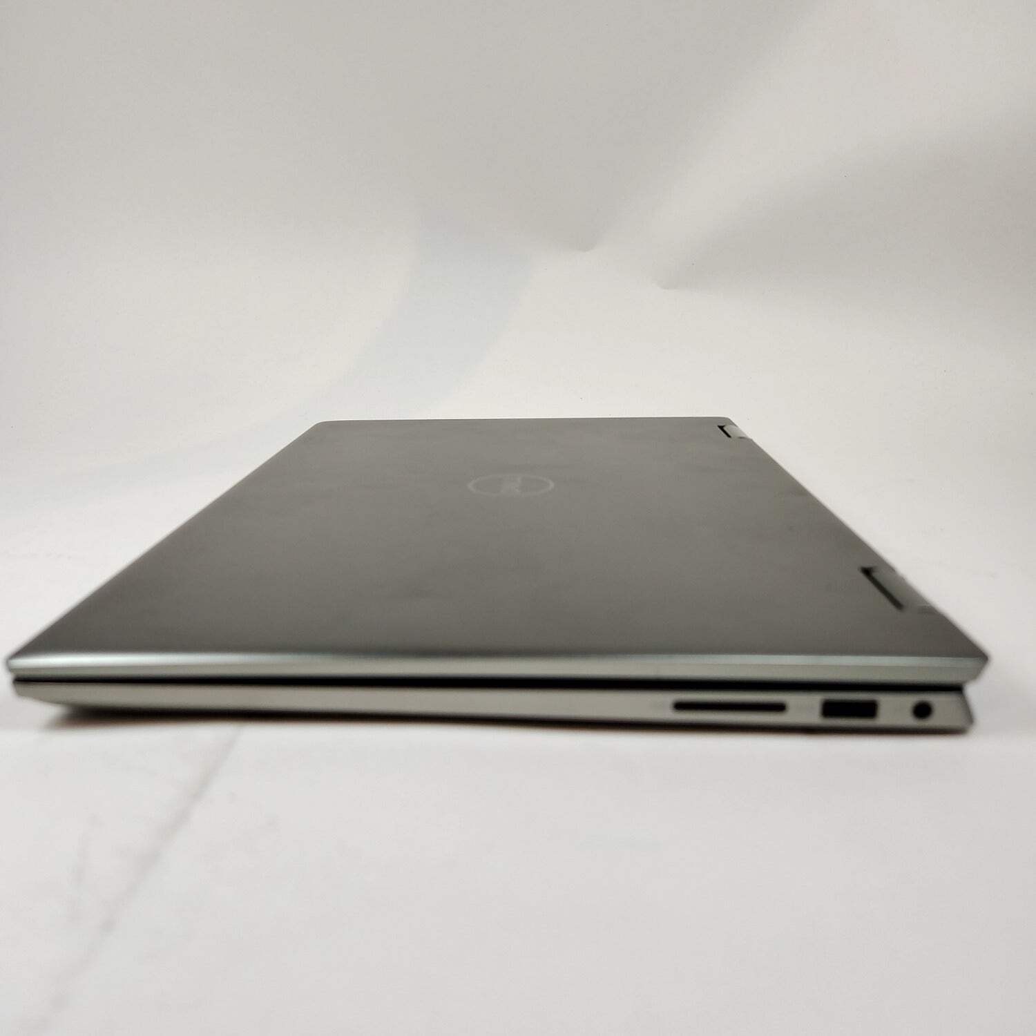 Dell Inspiron 7425 14″ Ryzen 5 5625U 2.3GHz 8GB RAM 512GB SSD