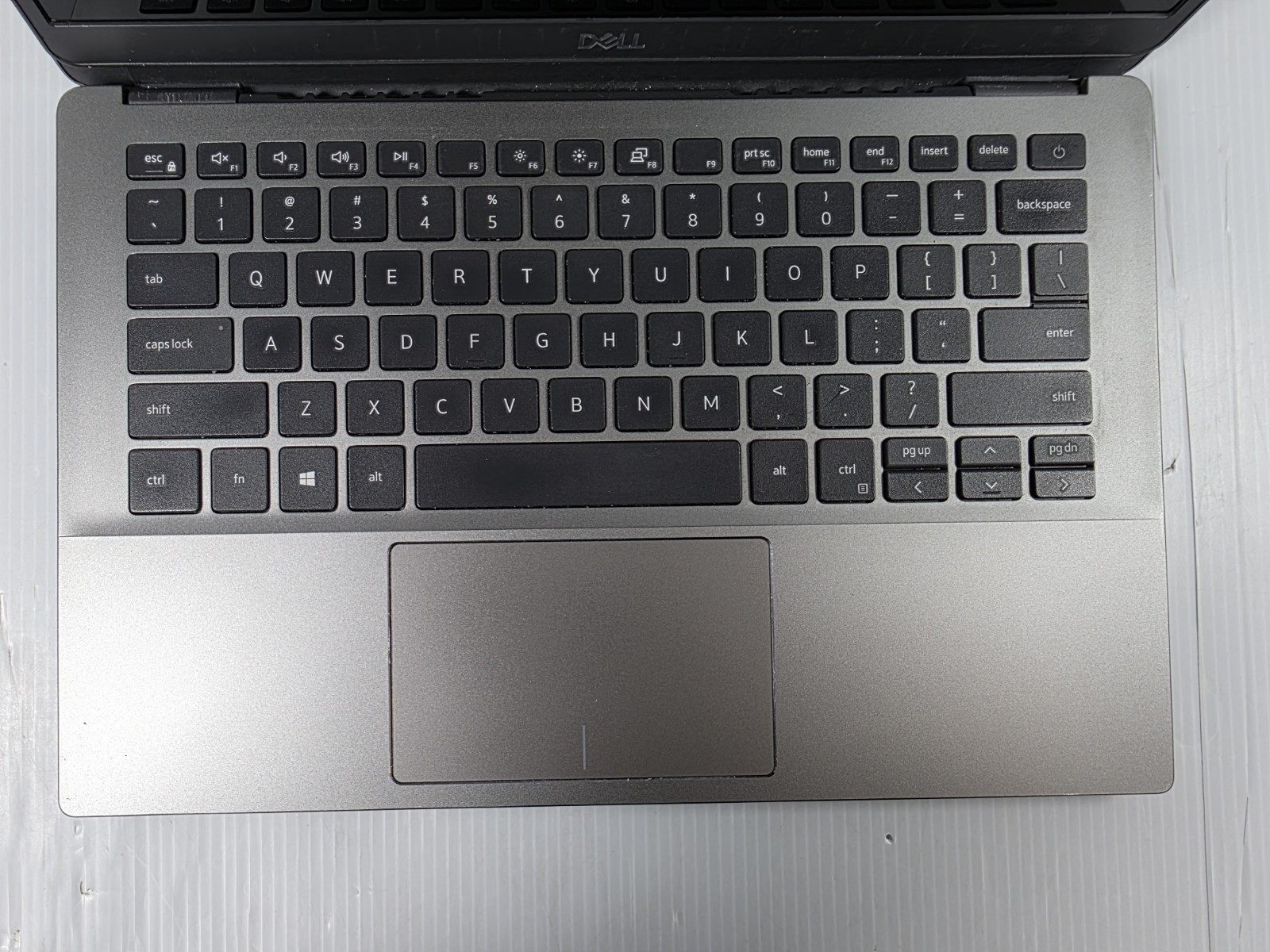 Dell Latitude 13″ 3301 i5-8265U 1.60GHz 8GB RAM 256GB SSD FHD
