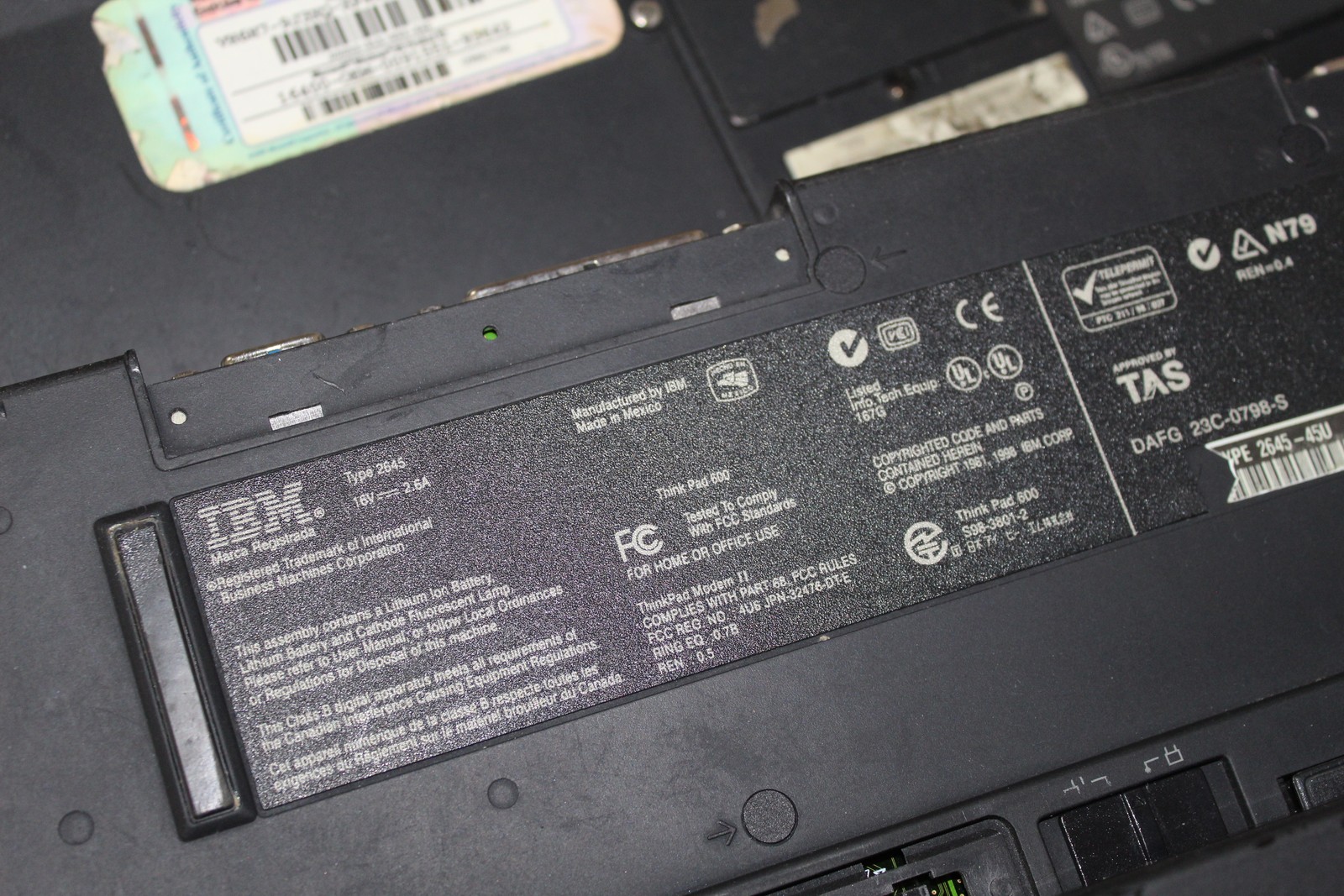 Lot of 5 IBM ThinkPad Type 2647 T20 T21 T22 Series Laptops Untested AS-IS Parts