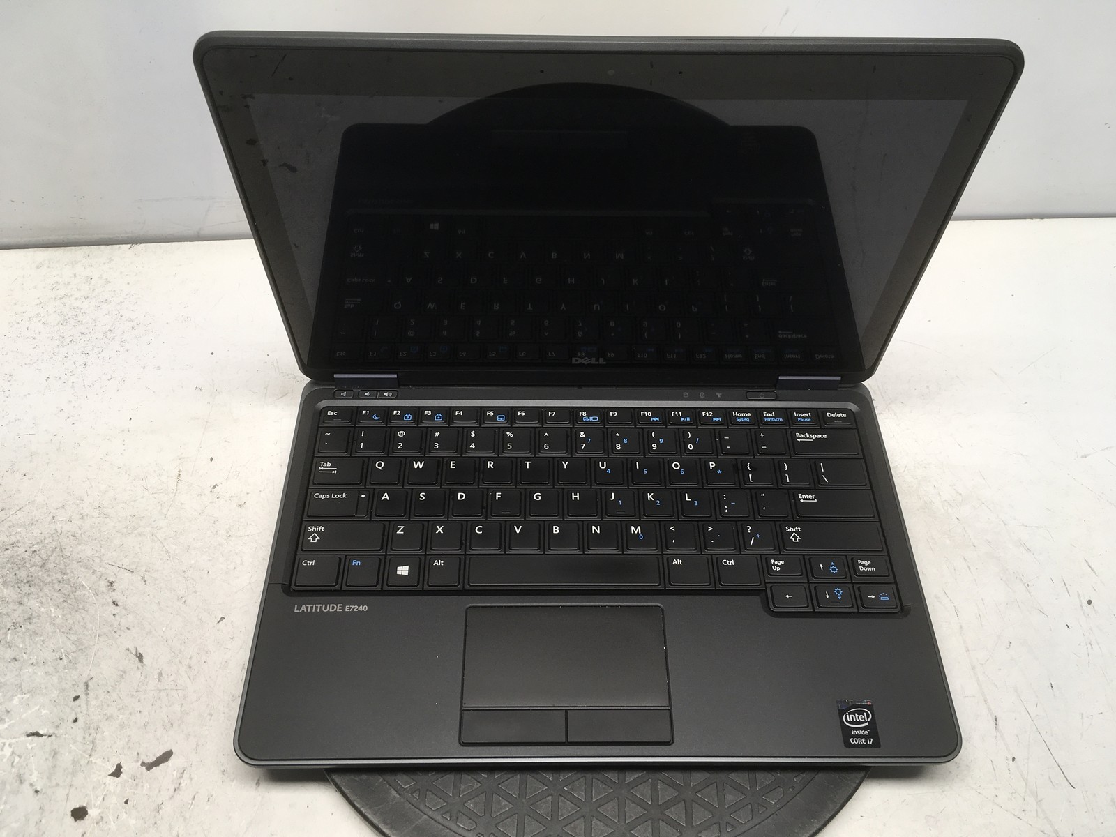 Dell Latitude E7240 Intel i7-4600U 2.1GHz 8 GB NO HDD No Batt
