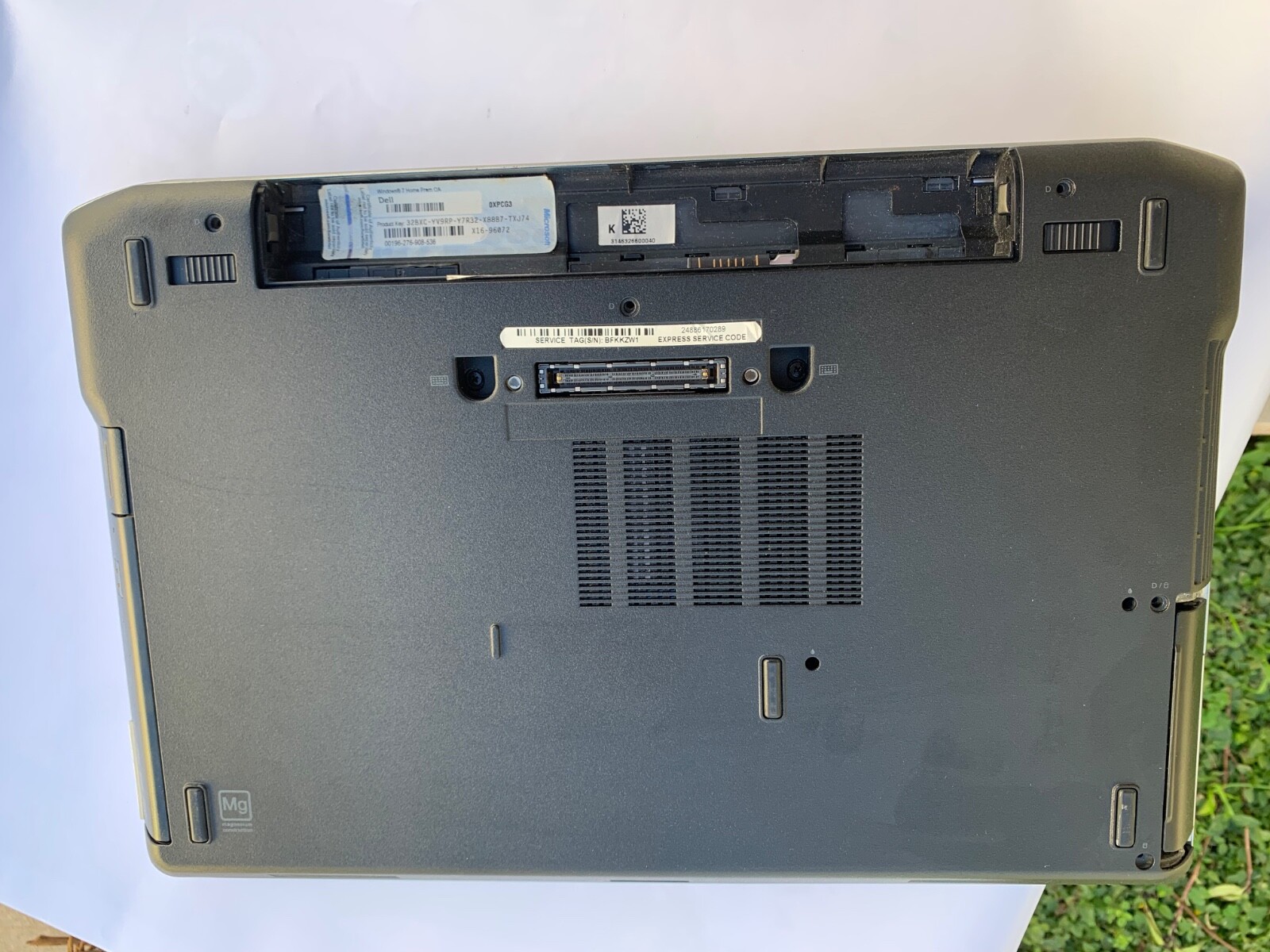 Genuine OEM Dell Latitude E6430s 14″ i5-3320M @ 2.60GHz 4GB RAM,HDD: 250GB # 05