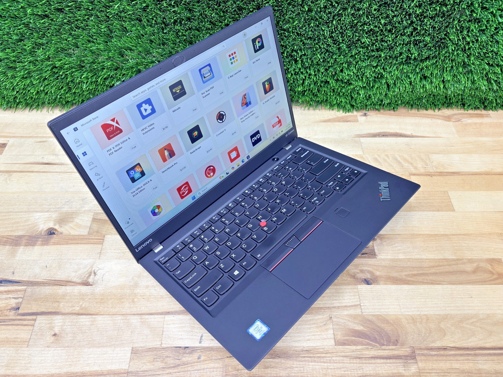 Lenovo ThinkPad x1 Carbon Gen 5 i7-6th Gen 2.60GHz 16GB RAM 256GB SSD Win 11 P*