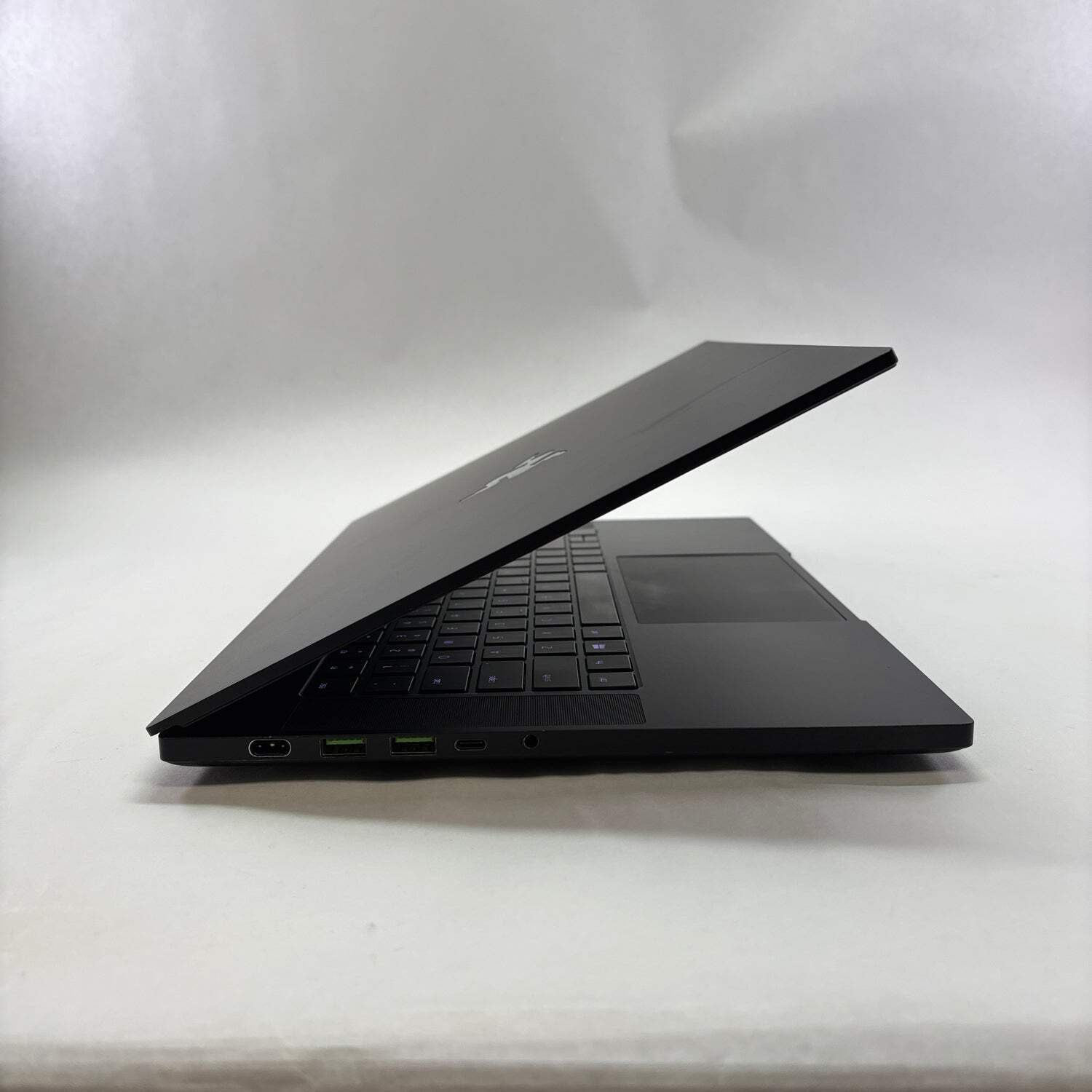 Razer Blade 15 Advanced i7-11800H 2.3GHz 16GB RAM 1TB SSD GeForce RTX 3060