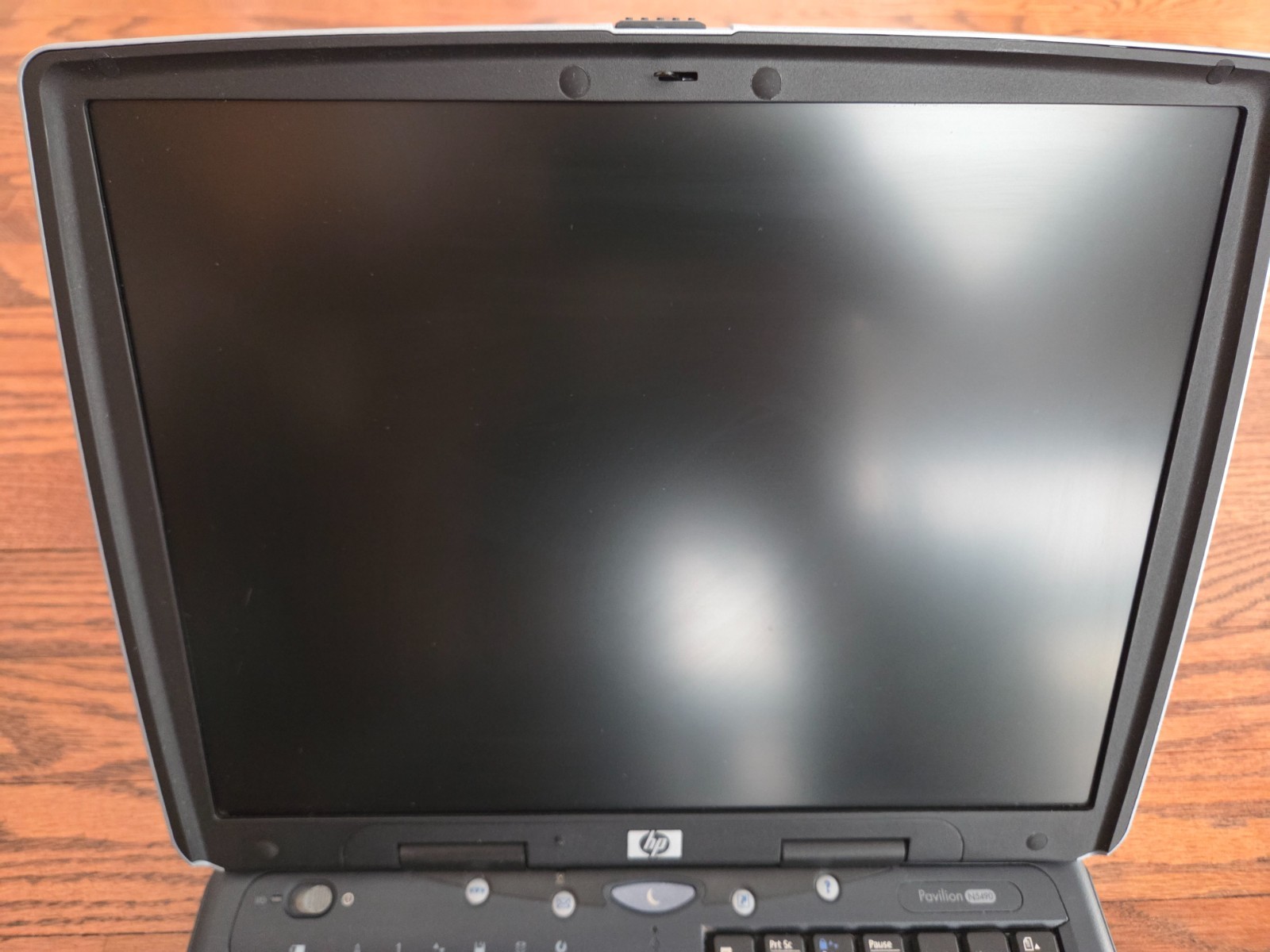 HP Pavillion N5490