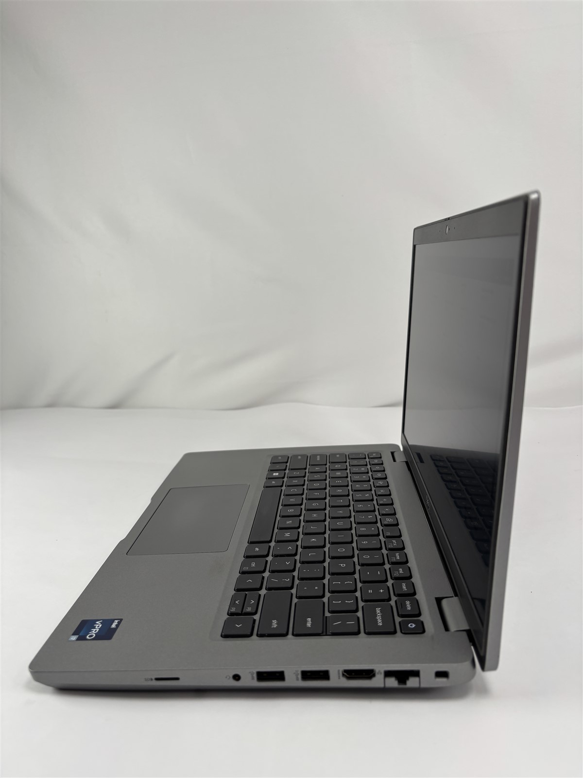 Dell Latitude 5431 2022 14″ i7-1270P 2.2GHz 16GB 256GB SSD Iris Xe