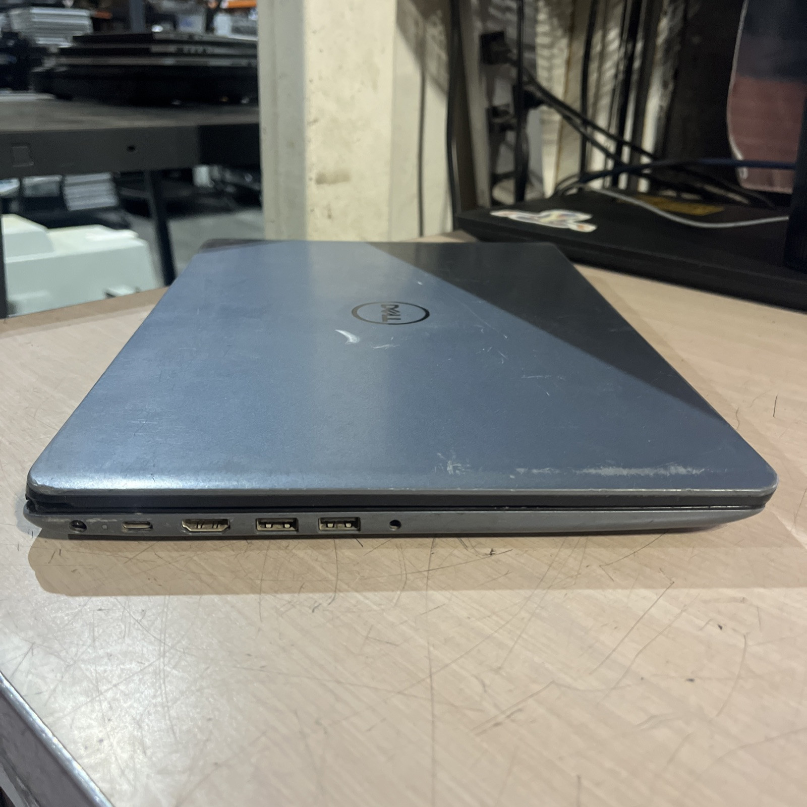 DELL VOSTRO P77F INTEL CORE I7 8TH GEN 4GB RAM NO HD