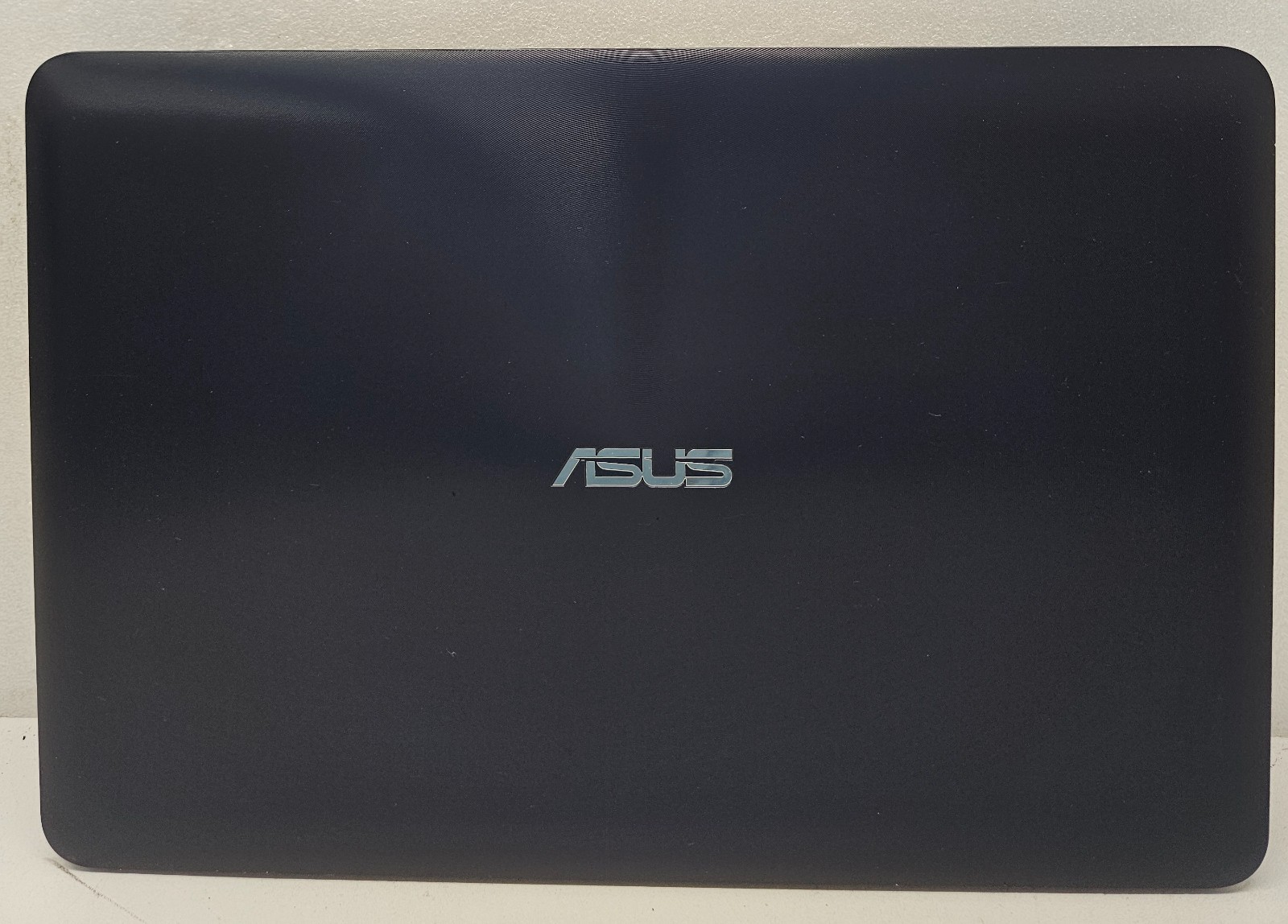 ASUS F556UA-AB32 15.6″ Laptop Intel Core i3-6100U 4GB Ram NO HD/OS (FL)