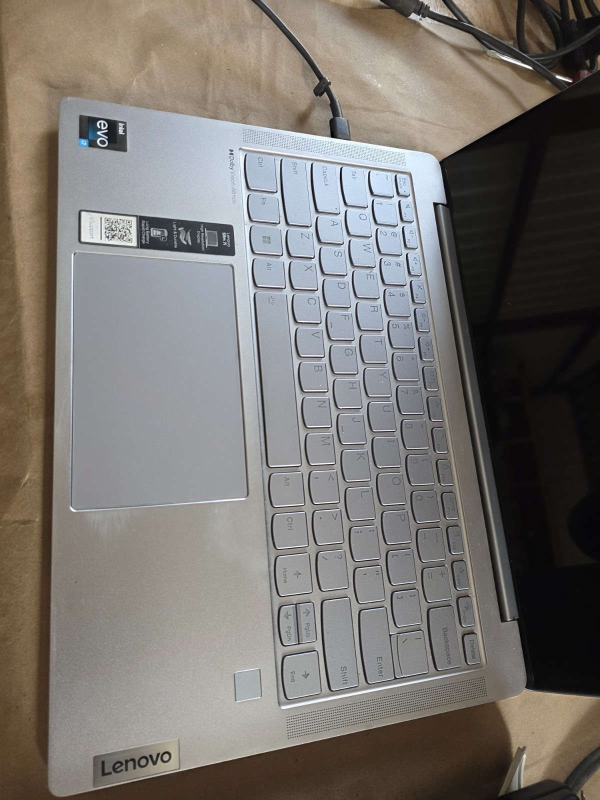 Lenovo Slim 7 14IRP8 14” (1TB SSD, Intel Core i7 13th Gen., 4.60GHz, 16GB Post