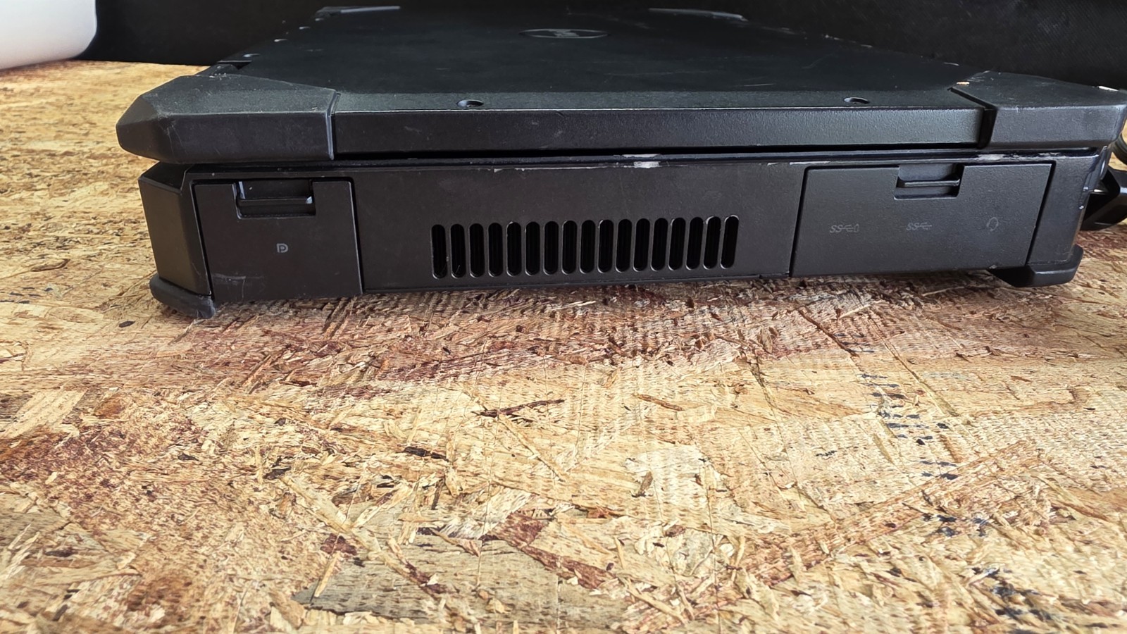 Dell latitude 5424 Rugged i7 8th Gen 8gb Memory 3.7 GHZ READ