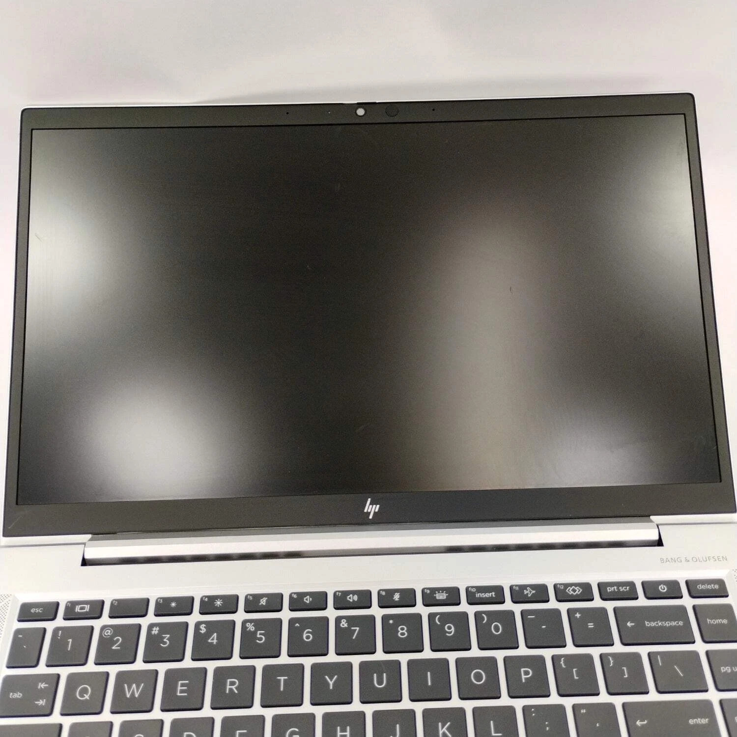 HP EliteBook 840 G8 i5-1135G7 8GB RAM 256GB SSD win 11 Adapter included