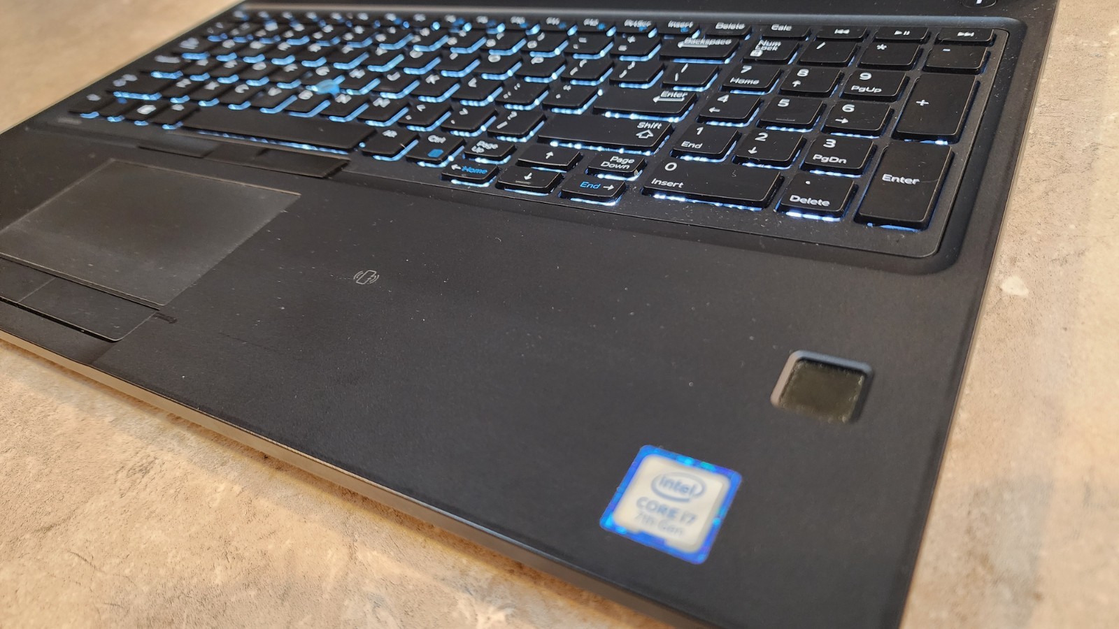 Dell Latitude 5580 15.6″ Intel i7-7600U 16GB RAM 256GB SSD HDMI Win11 Laptop