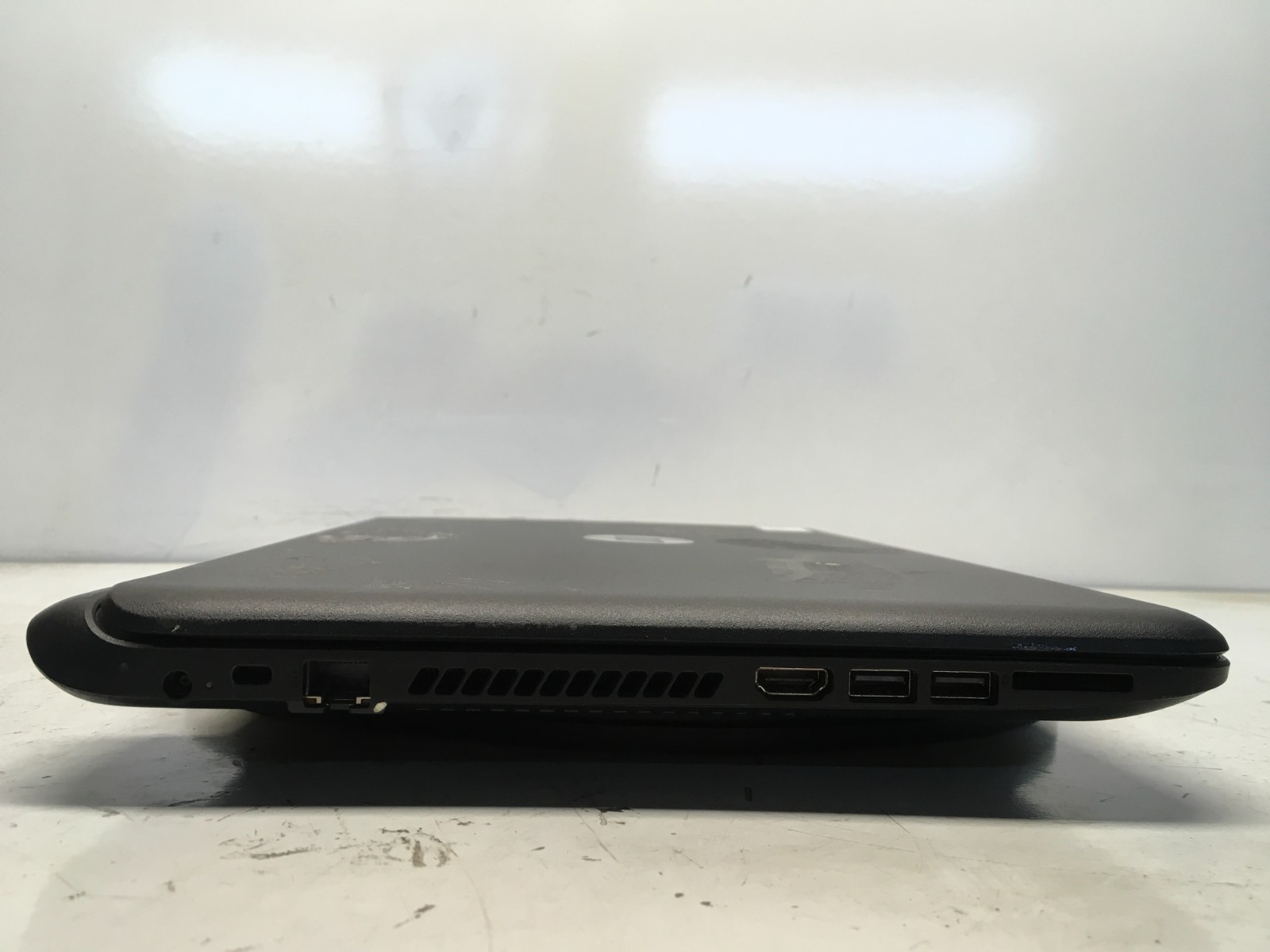 HP 15-F024WM Intel Pentium N3530 2.16GHz 4 GB NO HDD