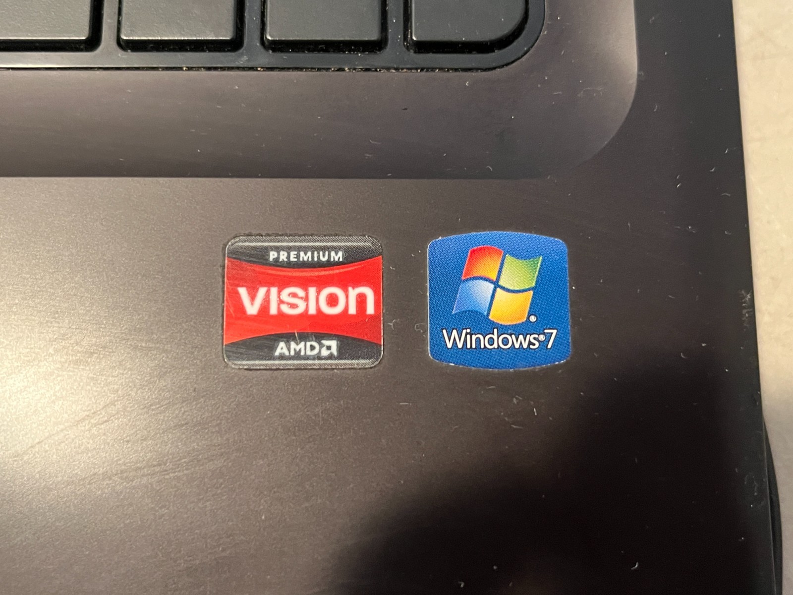 HP Pavilion dv6 Laptop AMD Phenom II 2.8GHz 4GB RAM Linux Mint HDD Win7HomeP