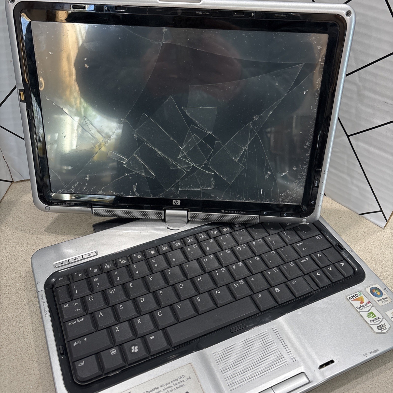 HP Pavillion TX1000 Laptop with Swivel Display For Parts Broken Screen