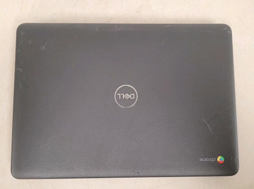Dell Chromebook 3400 14″ – N4000 – 4GB RAM Chromebook 32GB Large Screen – Works