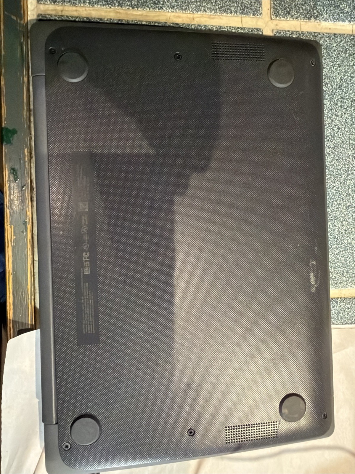 HP Chromebook 11 G8 EE – 11.6″ Laptop – 4GB RAM – For Parts/Managed – Gray